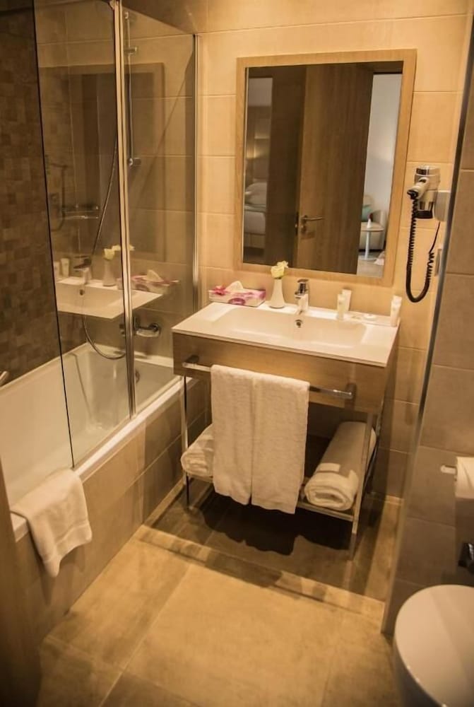 Az Hotel Le Zephyr Mostaganem 49/49