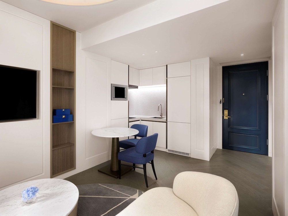 Sofitel Ambassador Seoul Hotel and Serviced Residences 19/71