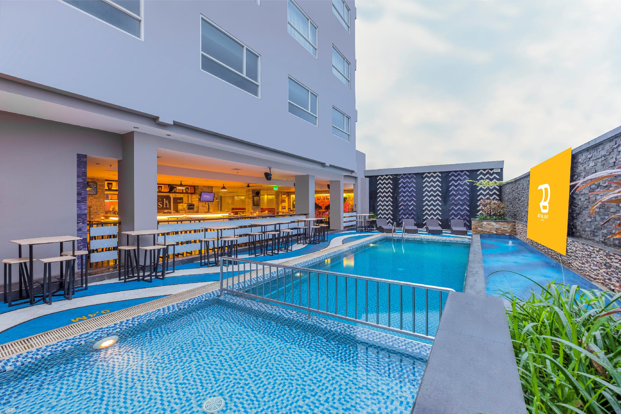 Royal Bay Makassar 3/23