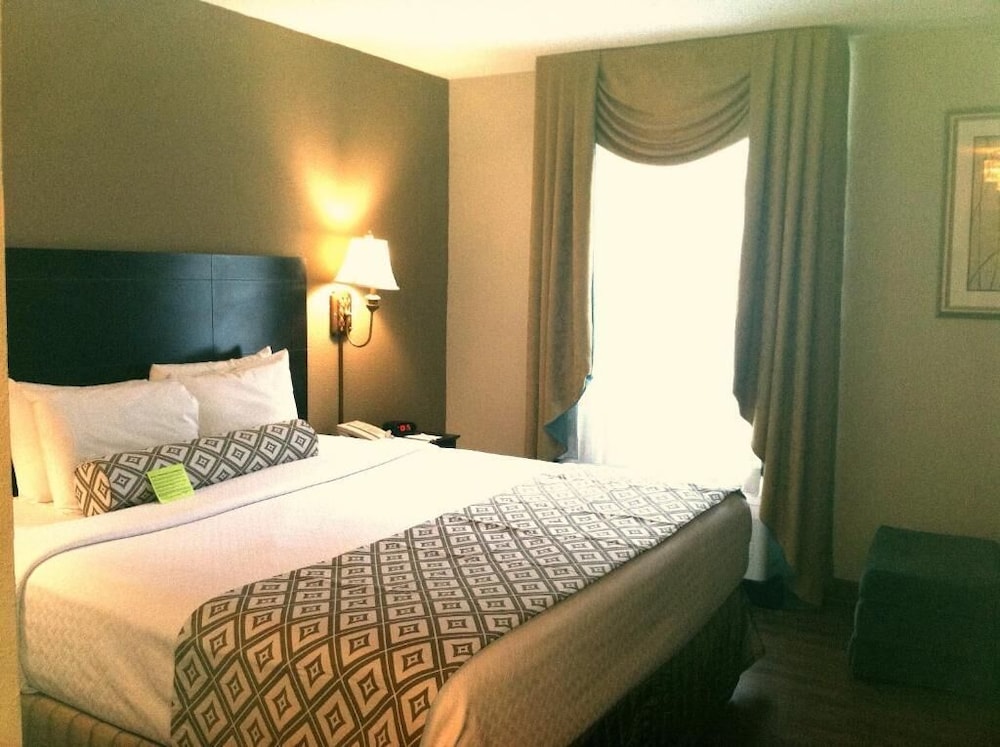 Clayton Plaza Hotel 17/65
