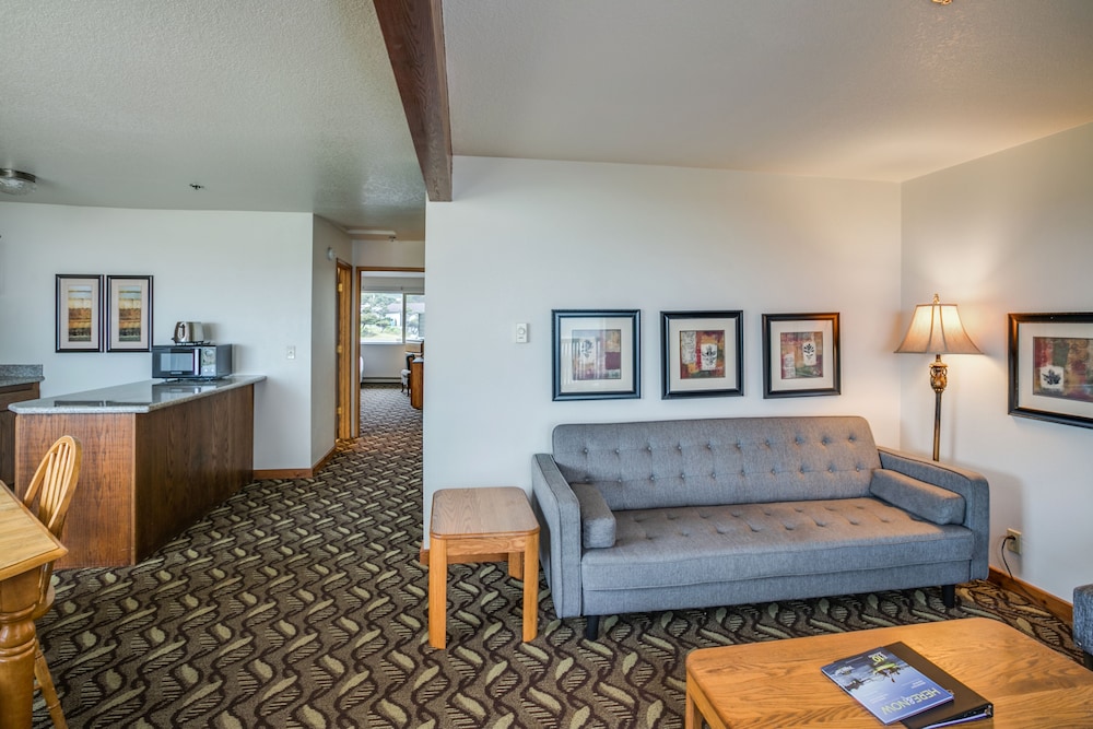 Adobe Resort 43/73