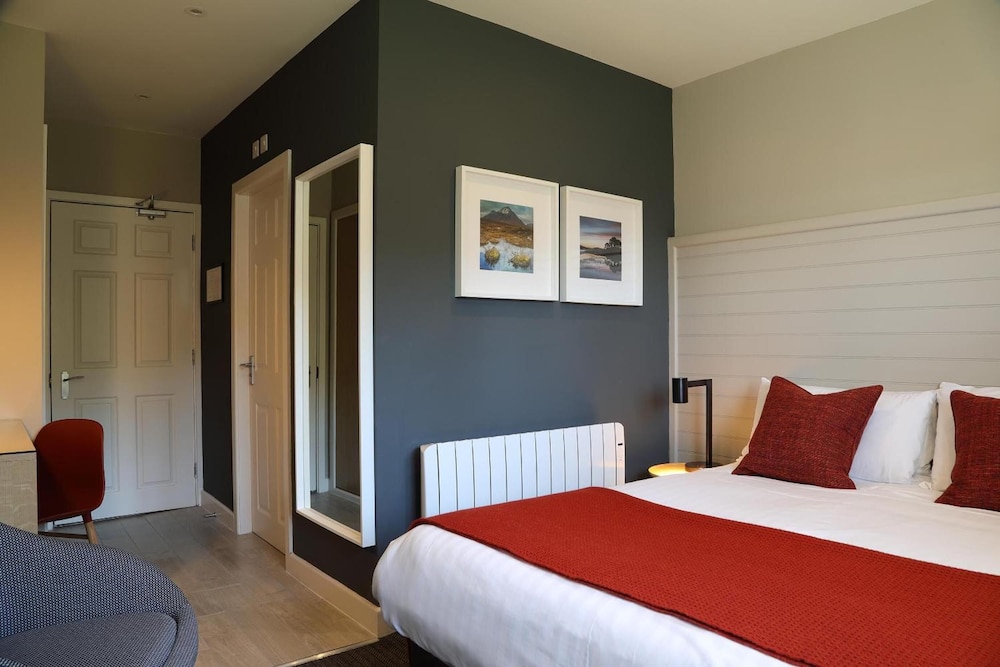 Isles of Glencoe Hotel 13/57