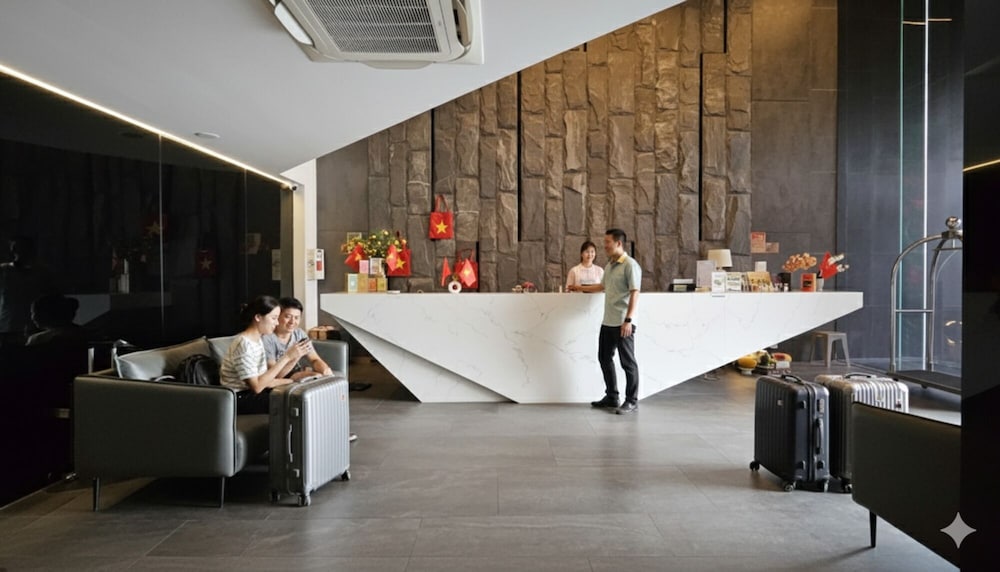 JBAY Beachfront Boutique Hotel 4/33