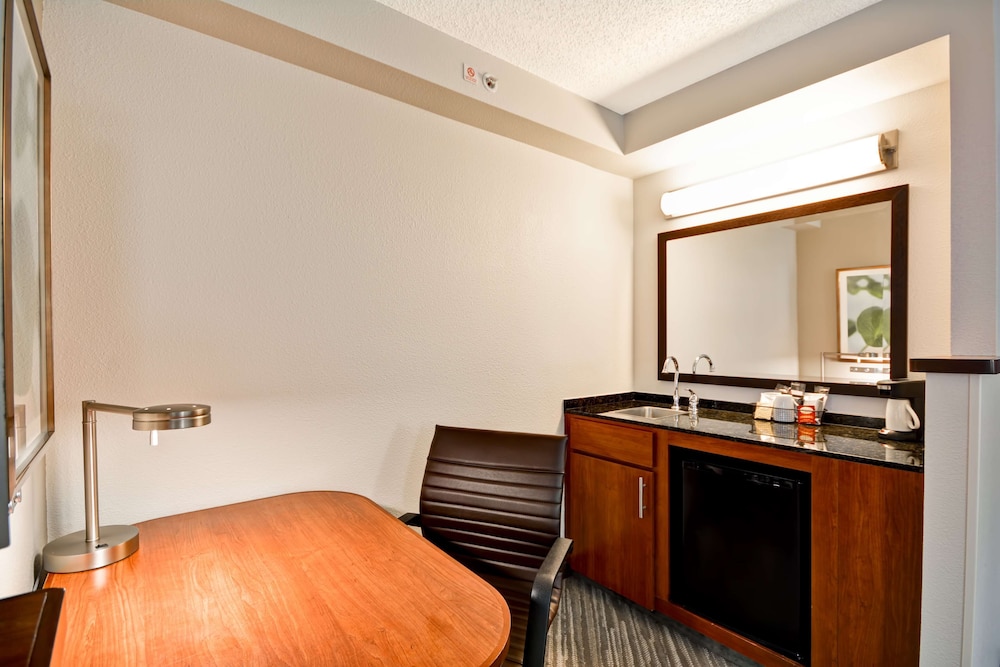 Hyatt Place Baton Rouge Interstate 10 18/40