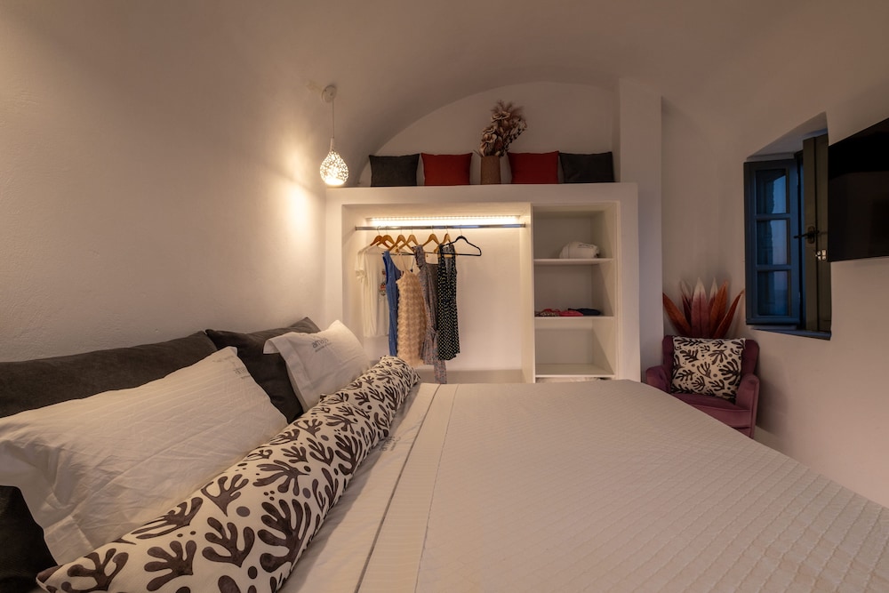 Amaya Selection Of Villas 8/50