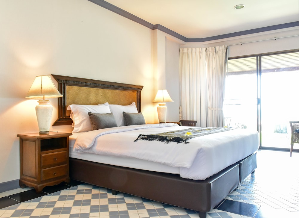 White Sand Beach Hotel Hua Hin 29/70