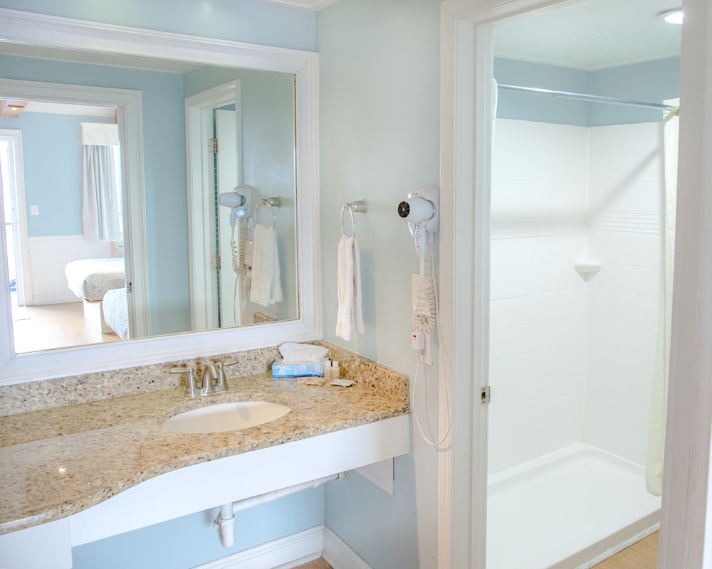 Sea And Breeze Hotel And Condo 49/49