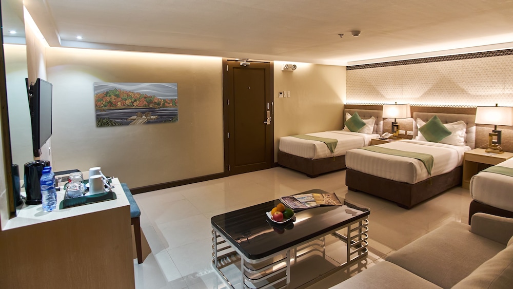 J7 Hotel Iloilo 15/53