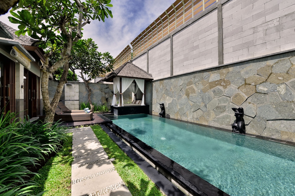The Khayangan Dreams Seminyak 43/50