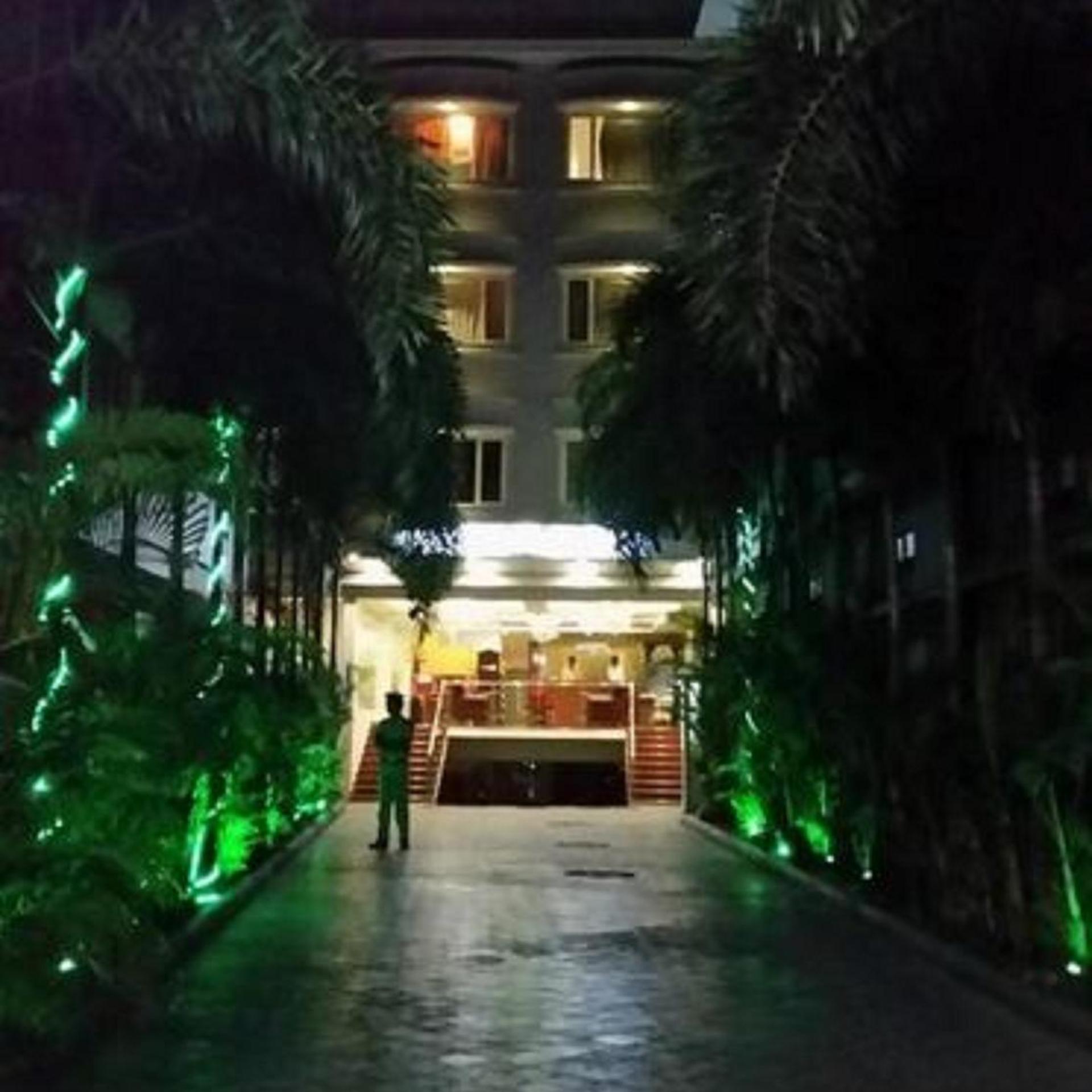 COCHIN PALACE 36/39