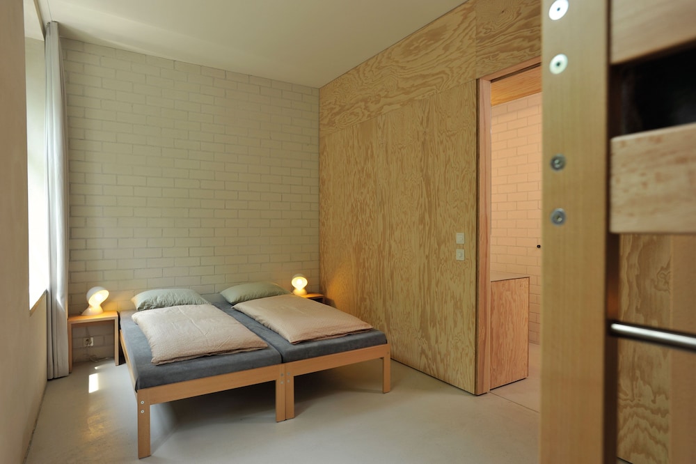 Youth Hostel Basel 19/53
