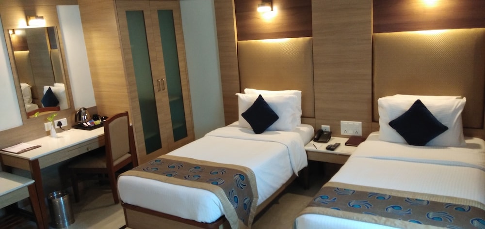 Hotel Jp Chennai Cmbt 25/47