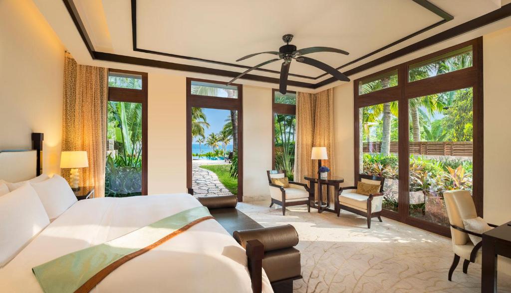 1 Bedroom, Villa, King Bed, Sea Front, Sea Side, Private Pool, Pool Access، The St Regis Sanya Yalong Bay Resort 2/6