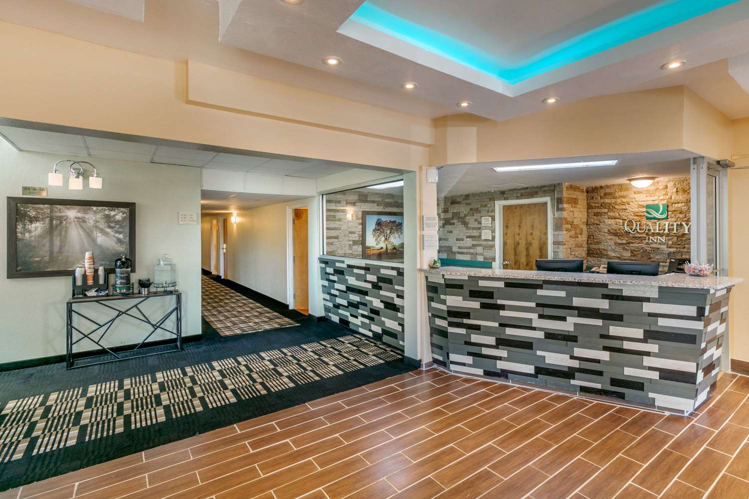 Quality Inn Rawlins I-80 7/34