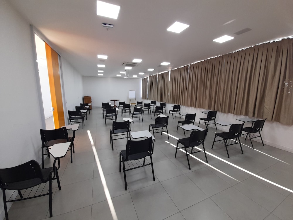Minas Garden Hotel 36/46
