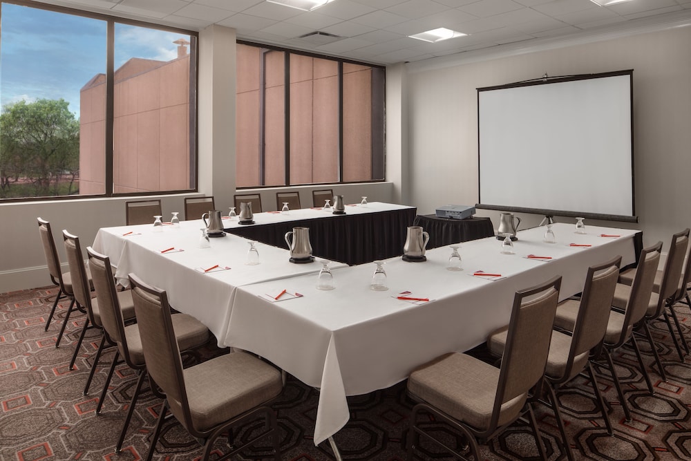 Crowne Plaza Dallas Love Field - Med Area 44/56