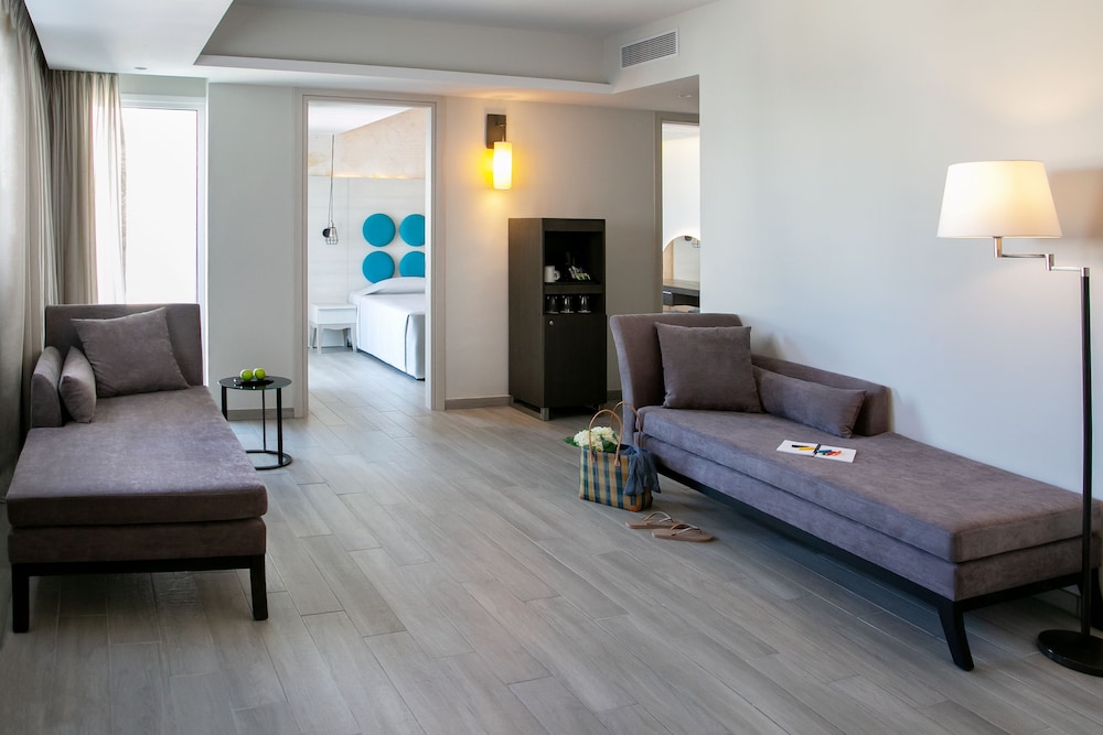 Vangelis Hotel Apartments 51/72