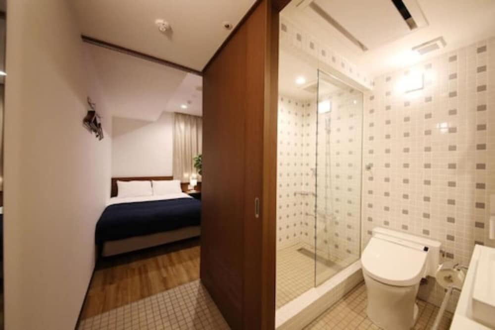 Toho Hotel Zonk Hakata 45/48