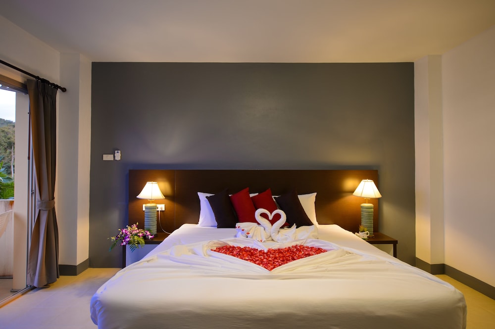 STANDARD, DOUBLE BED