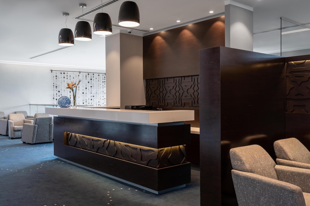 RADISSON BLU HOTEL NAIROBI UPPER HILL 11/77