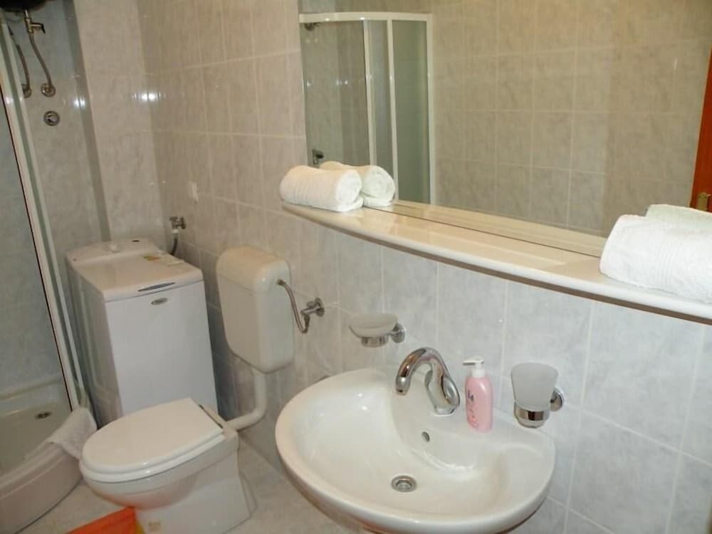 Villa Rosa 23/28