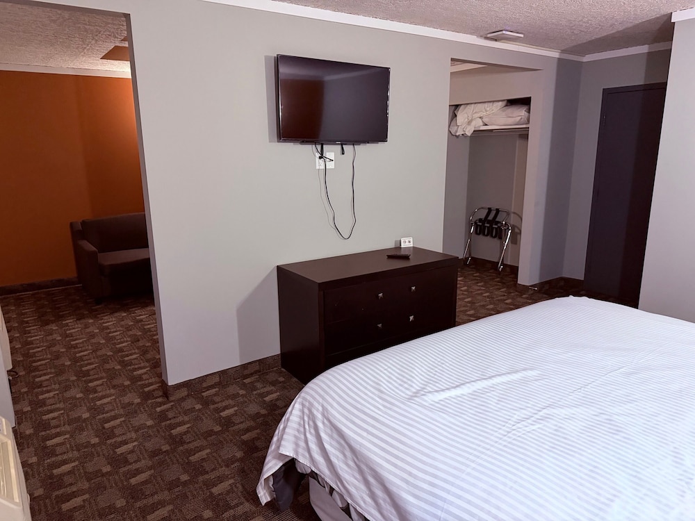 Rnke, King Bed