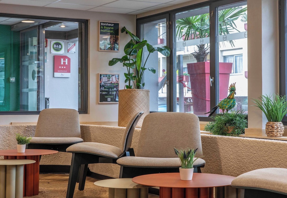 B&B HOTEL Lourdes Centre Gare 3 etoiles 29/48