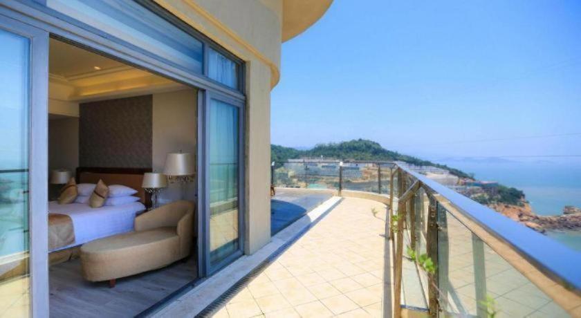 Golden Coast New Century Resort Wenzhou 38/59