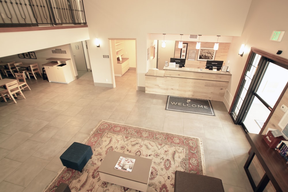 Country Inn & Suites by Radisson Greenfield IN 6/37