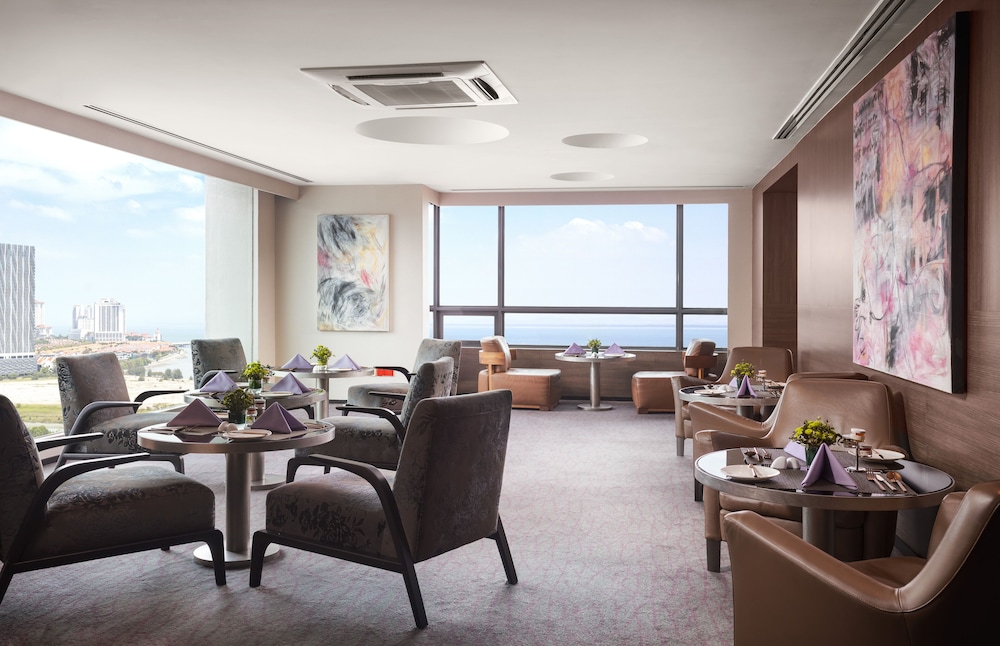 G Hotel Gurney 38/60