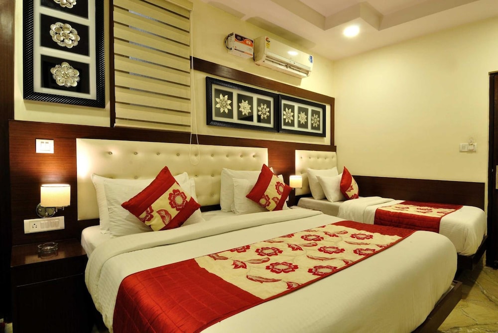 Hotel Nirmal Mahal 10/66