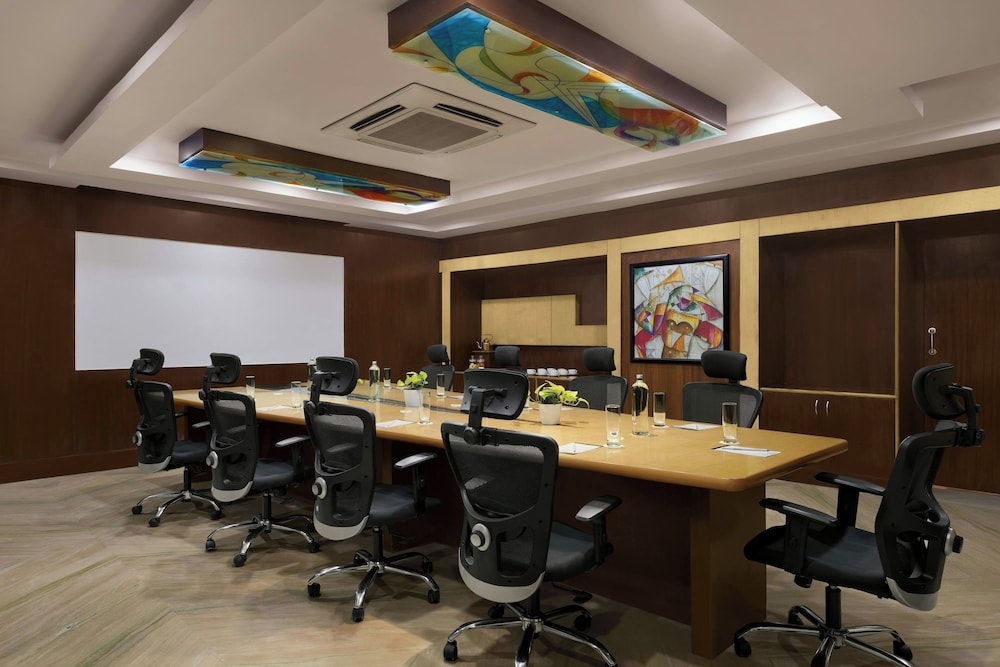 The Fern Residency Yeshwanthpur 40/50