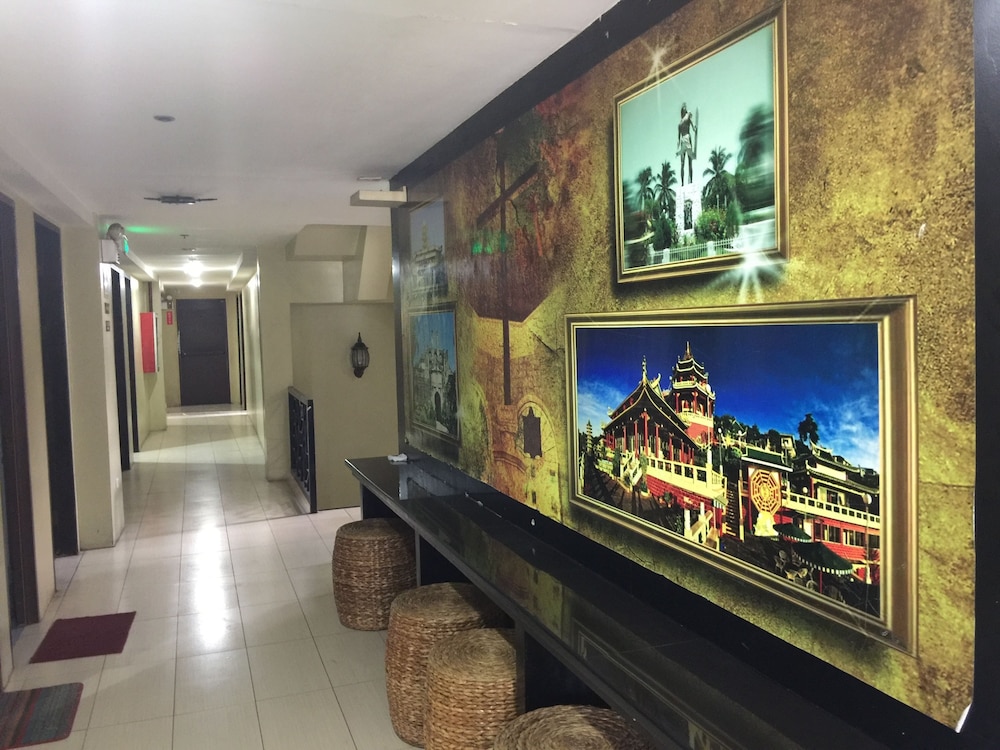 Sampaguita Suites Plaza Garcia 17/20