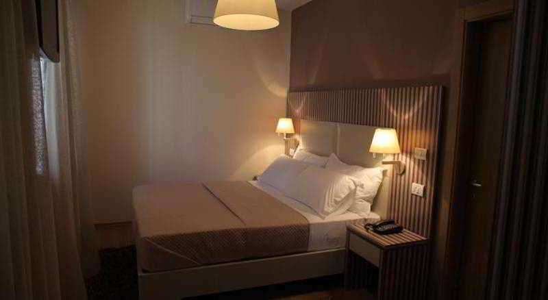 HOTEL VILA 60 6/15