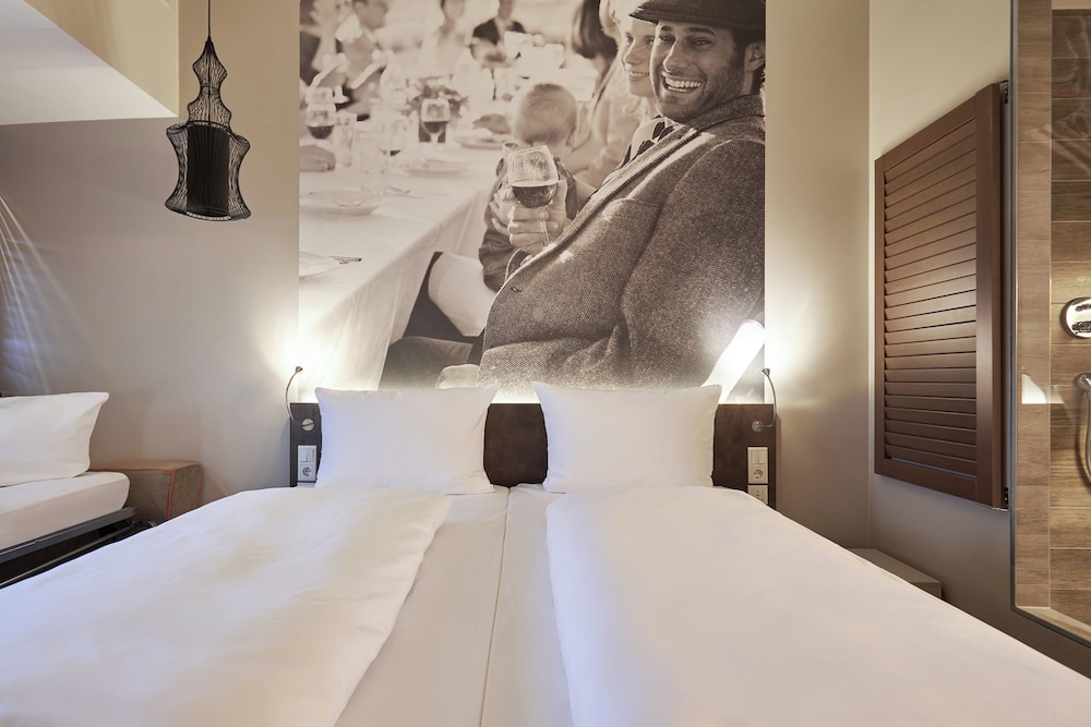 Hotel Gio 12/50