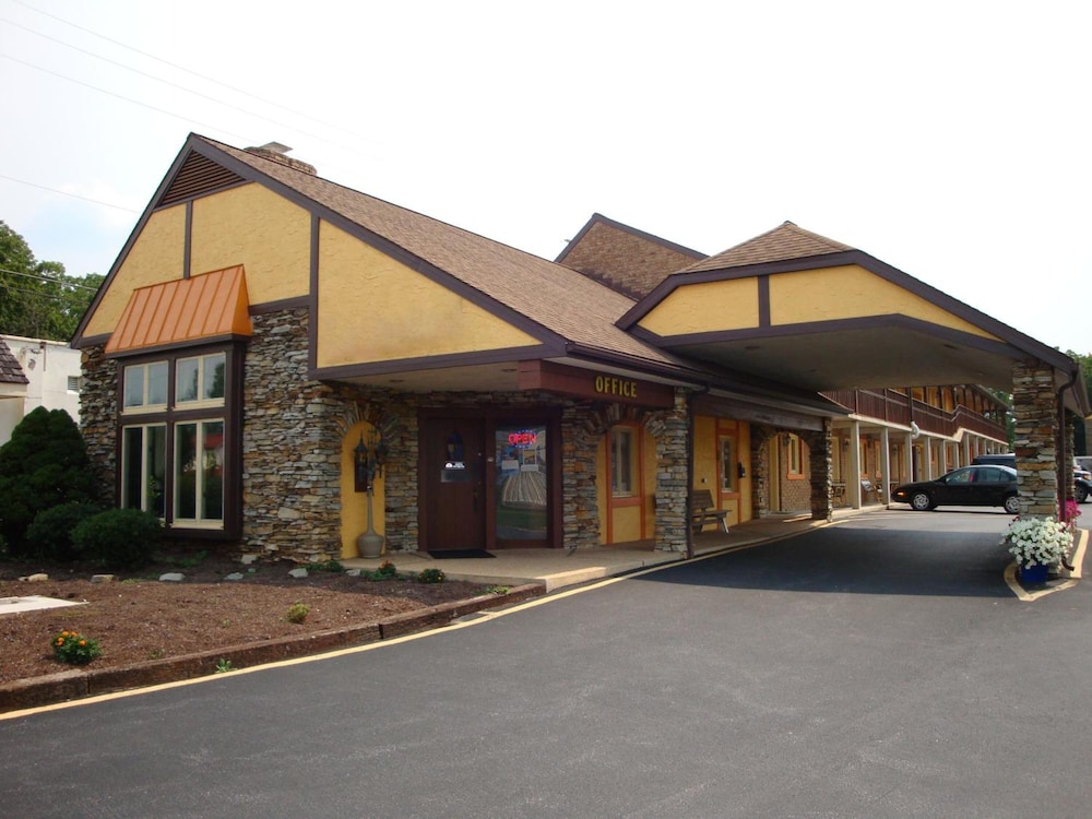 Soudersburg Inn & Suites Lancaster 36/50