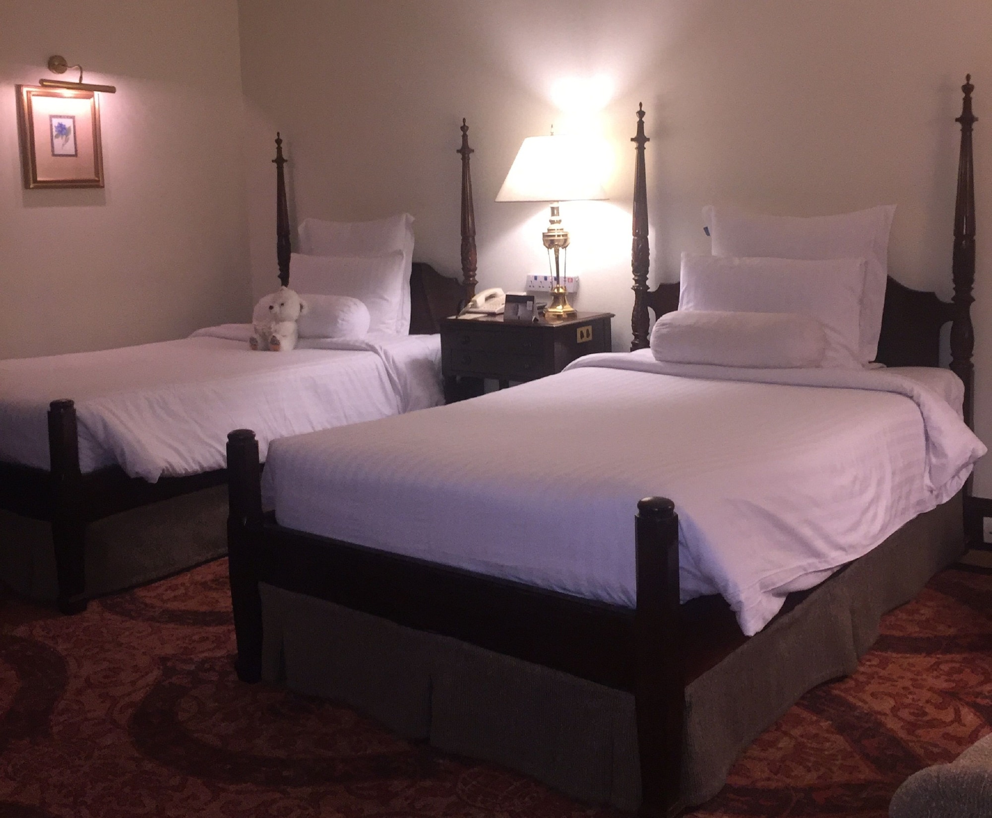 EXECUTIVE, DOUBLE BED, CLUB LOUNGE ACCESS