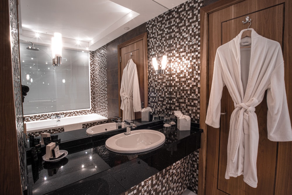 Best Western Plus Grim's Dyke Hotel 29/48