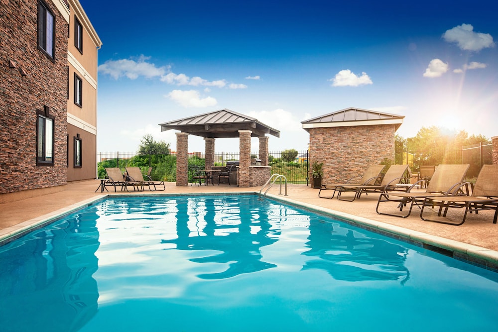 Staybridge Suites Forth Worth West 1/55