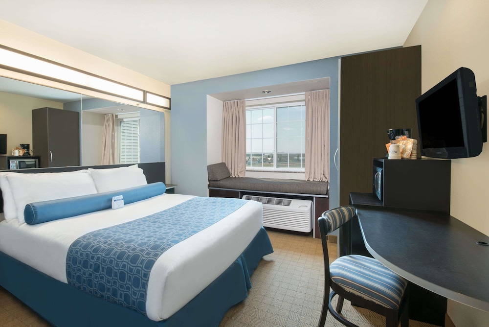 Microtel Inn And Suites By Wyndham Stanley 7/21