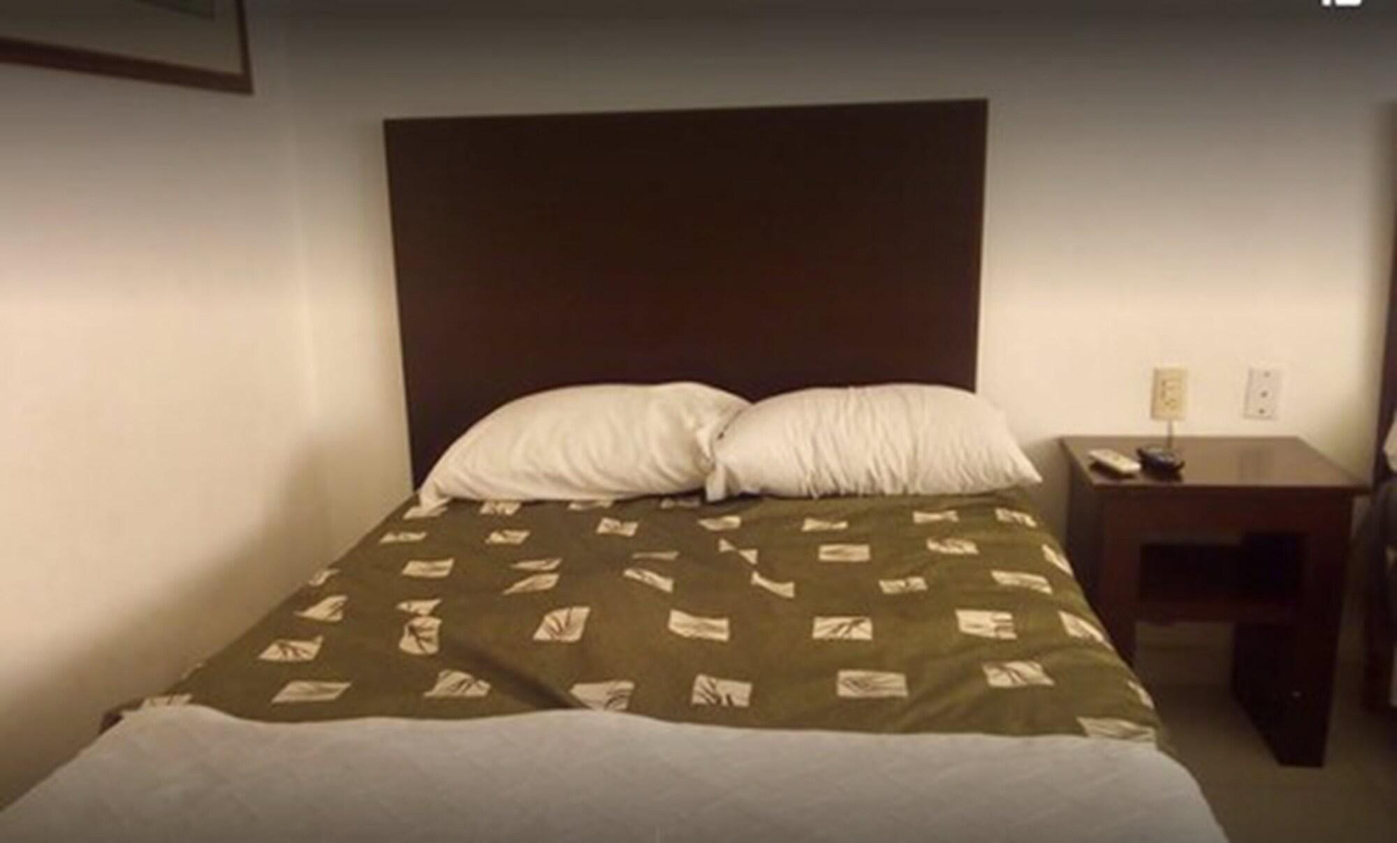 Porto Hotel 12/23