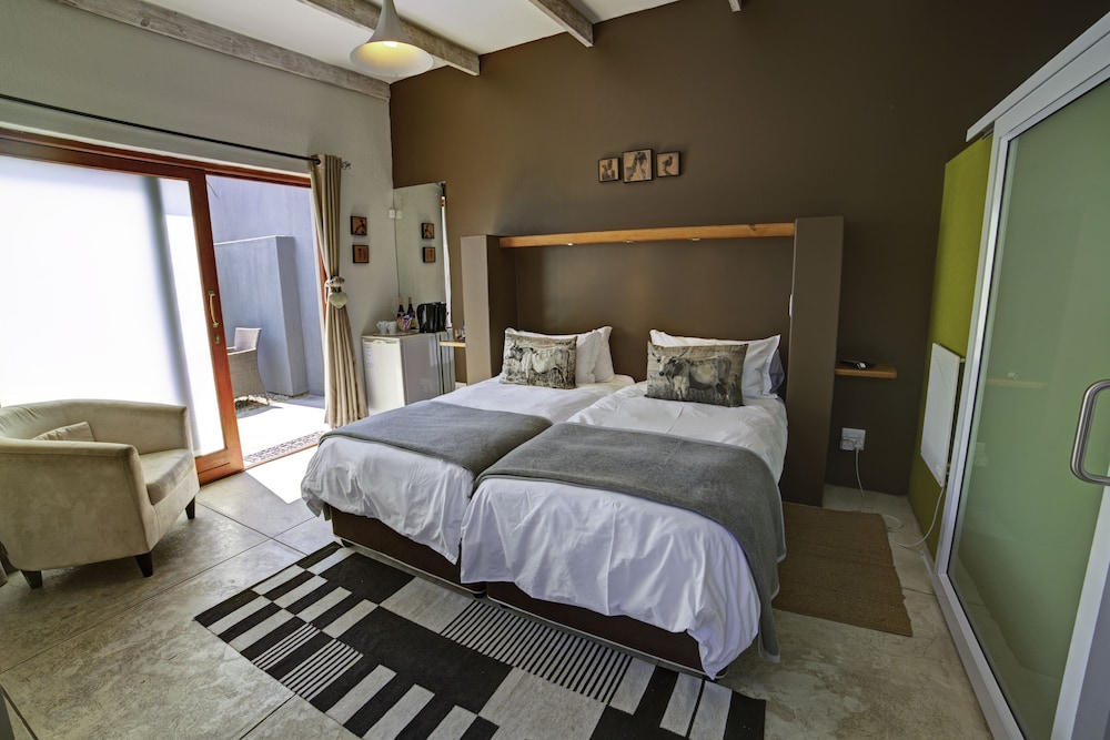Organic Square Guesthouse 18/65