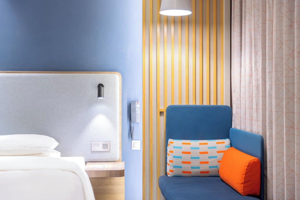 Specialty, Single Bed