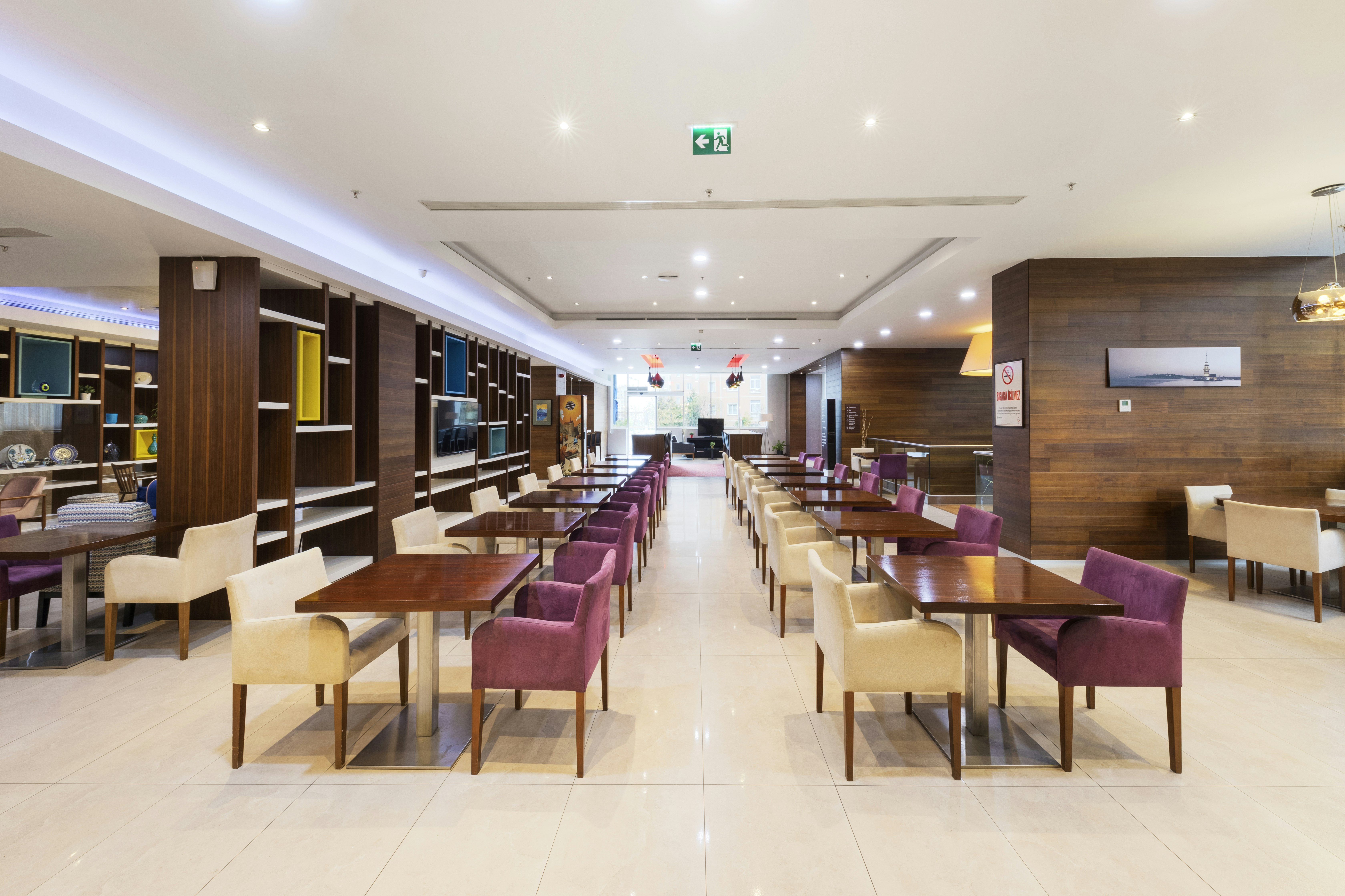 Hampton By Hilton Istanbul Kayasehir 19/32