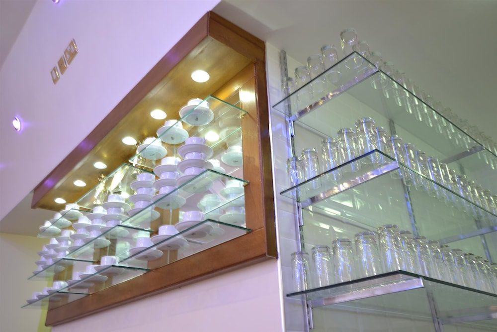 Best Western Greater London Hotel 48/52