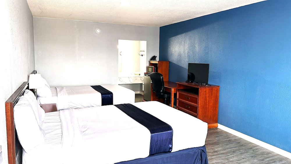 Travelodge by Wyndham Salisbury MD 8/50