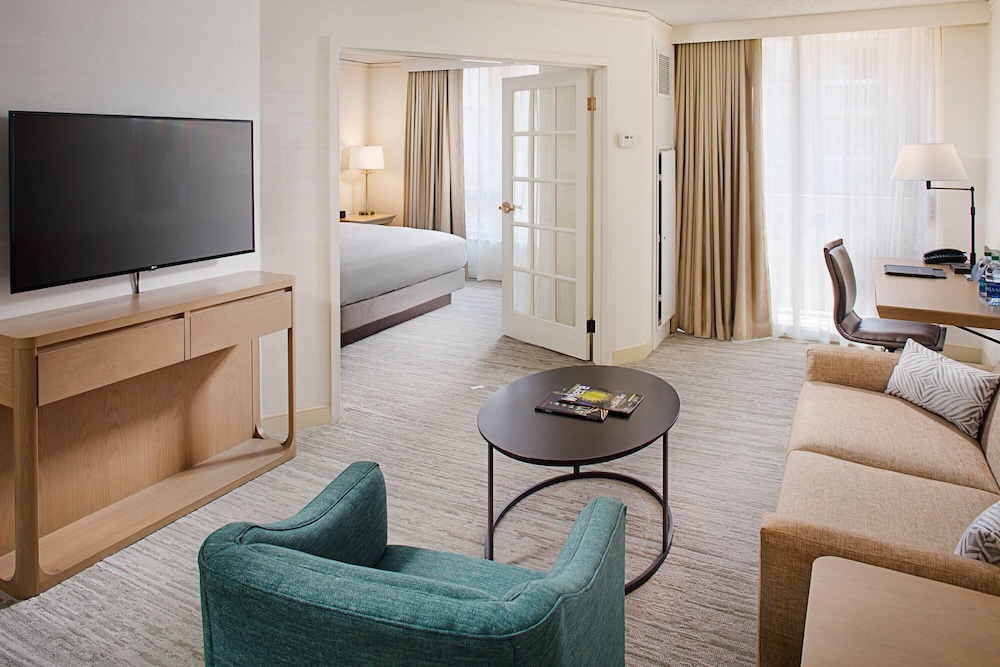 1 BEDROOM, SUITE, ACCESSIBLE