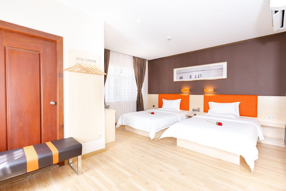 7 Days Premium Hotel 22/56