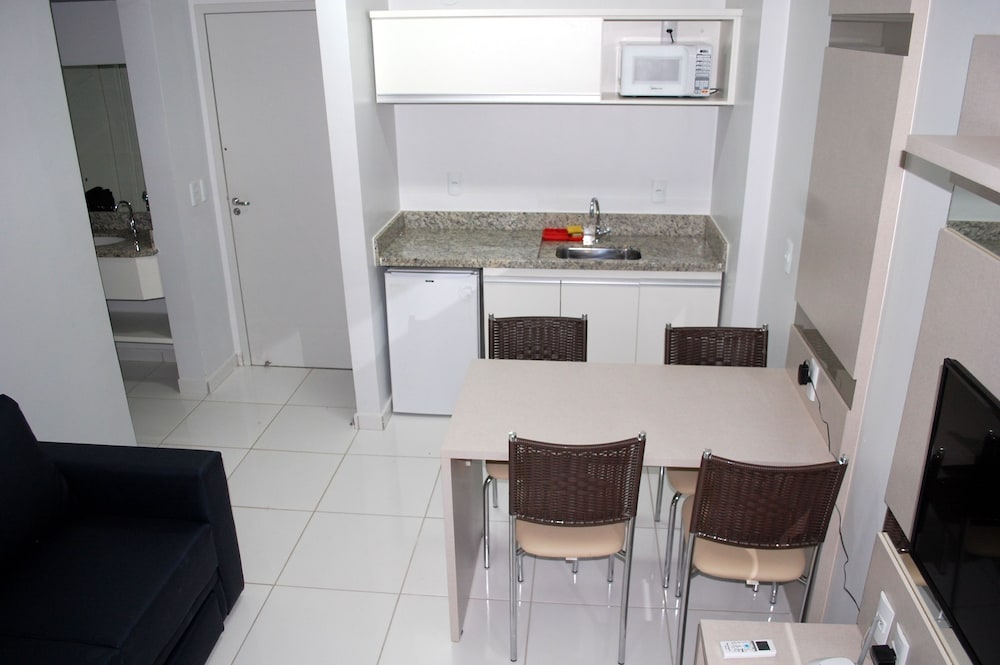 Lagoa Quente Hotel 53/60