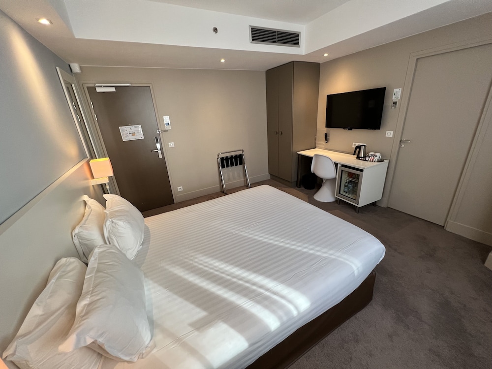 Holiday Inn Paris Auteuil 12/45
